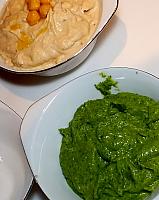 twee van de drie hummus